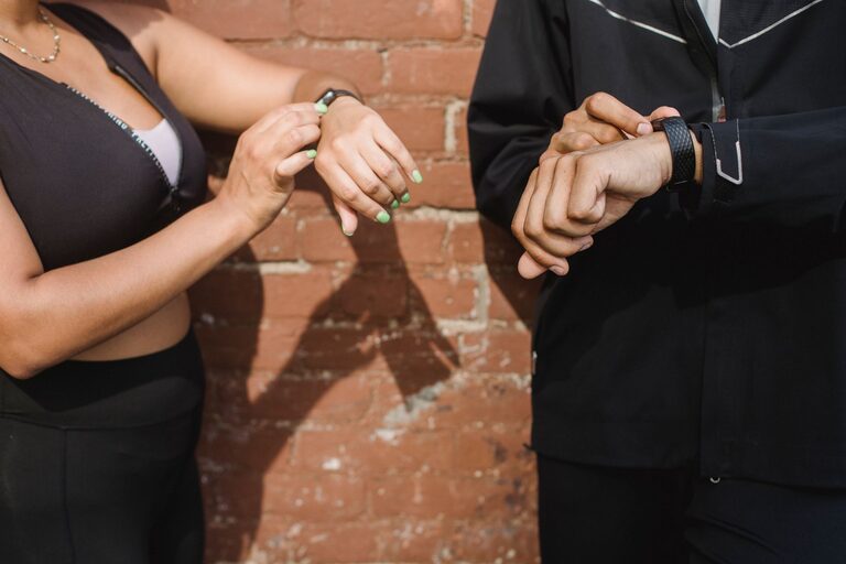 A Practical Guide to Choosing a Comfortable Fitness Tracker